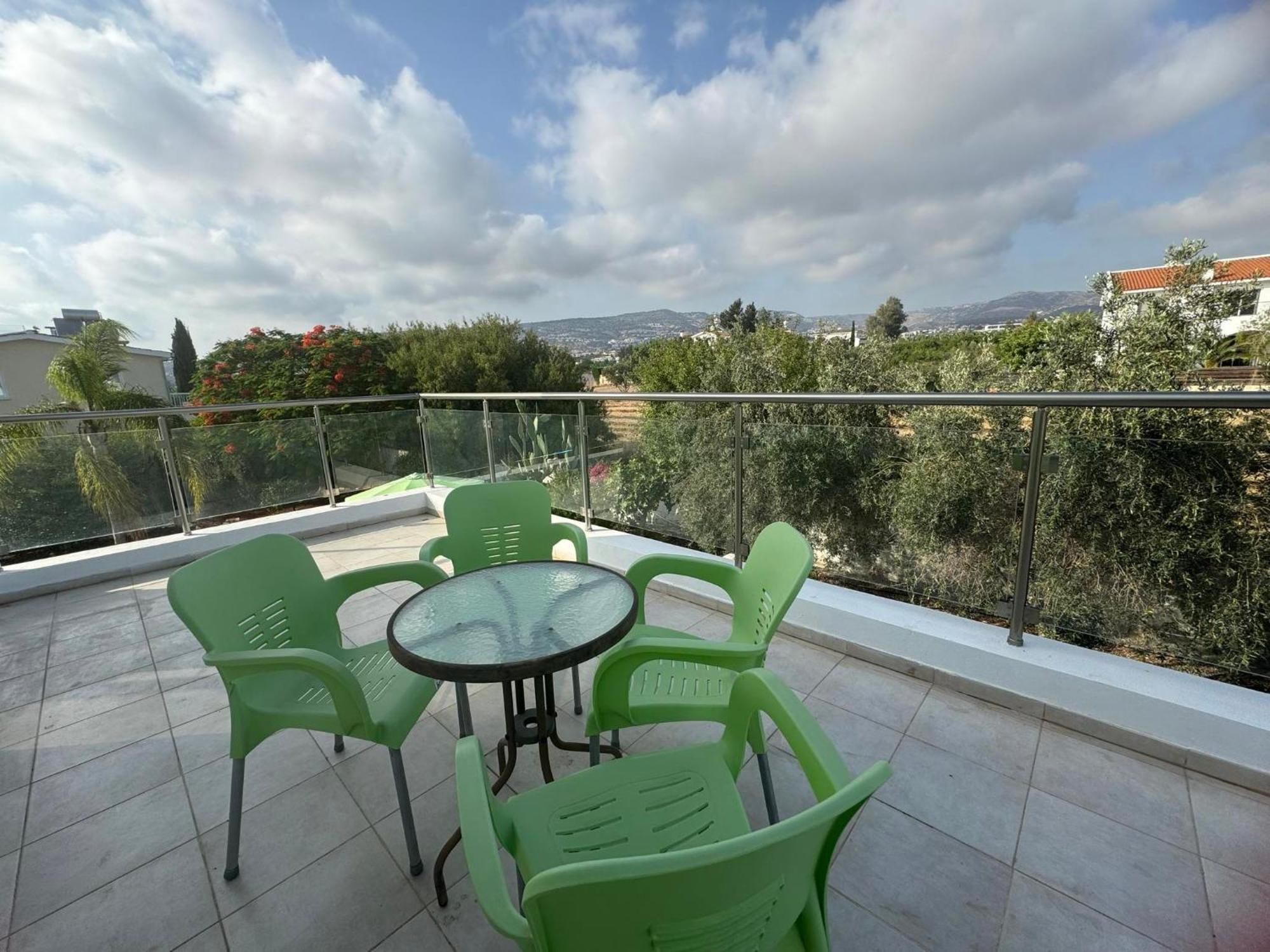 Villa Coralia Gardens 1Km From Coral Bay Beach Εξωτερικό φωτογραφία